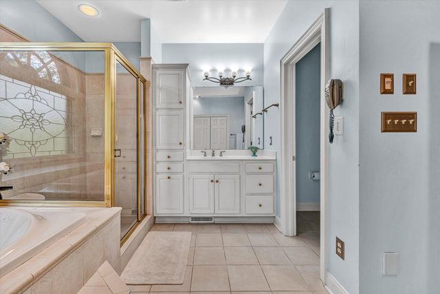 3606 Wellington DR, Roanoke, VA 24014