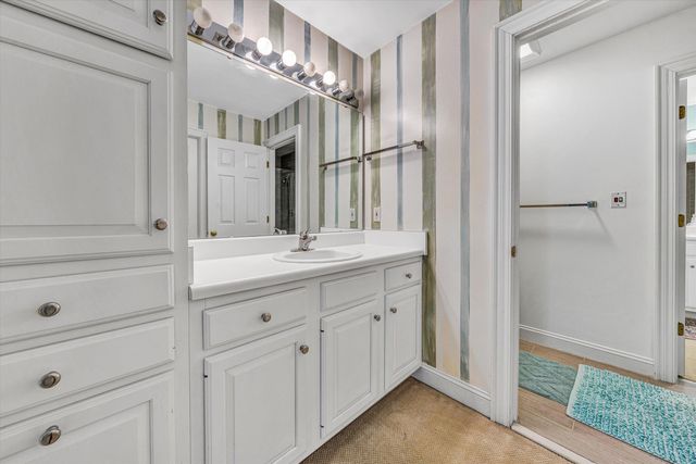 3606 Wellington DR, Roanoke, VA 24014