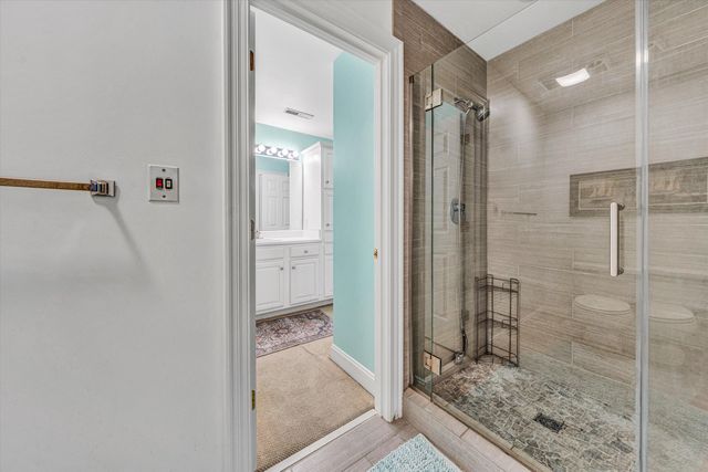3606 Wellington DR, Roanoke, VA 24014