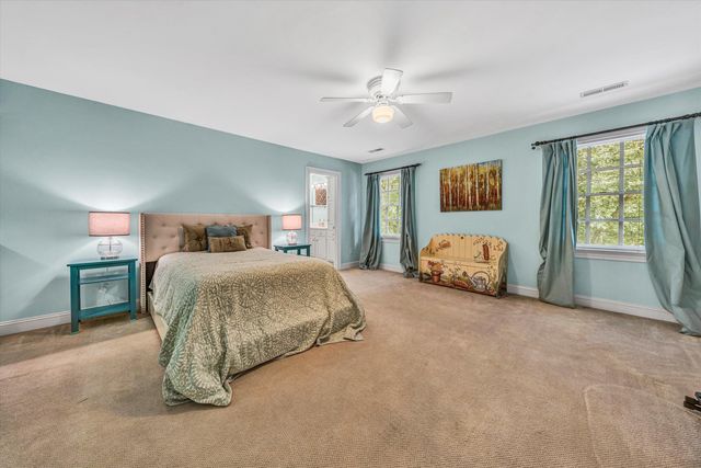 3606 Wellington DR, Roanoke, VA 24014