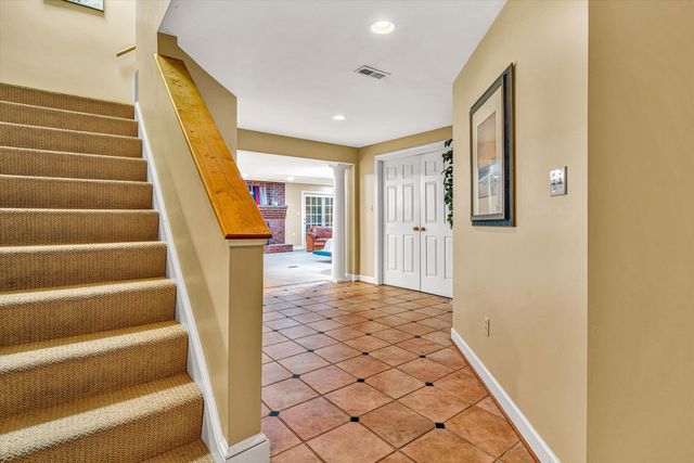 3606 Wellington DR, Roanoke, VA 24014