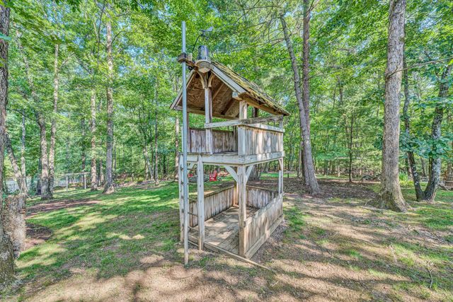 3606 Wellington DR, Roanoke, VA 24014