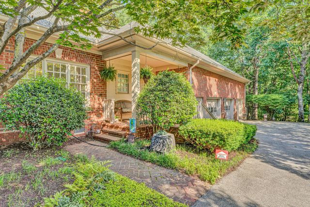 3606 Wellington DR, Roanoke, VA 24014