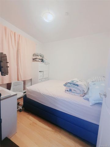 31-53 Linden Place 3E, Flushing, NY 11354