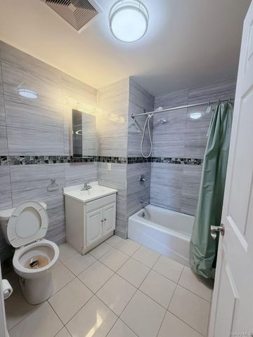 31-53 Linden Place 3E, Flushing, NY 11354