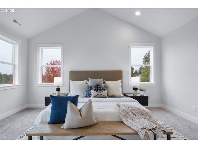 6024 Sw 18TH Dr, Portland, OR 97239