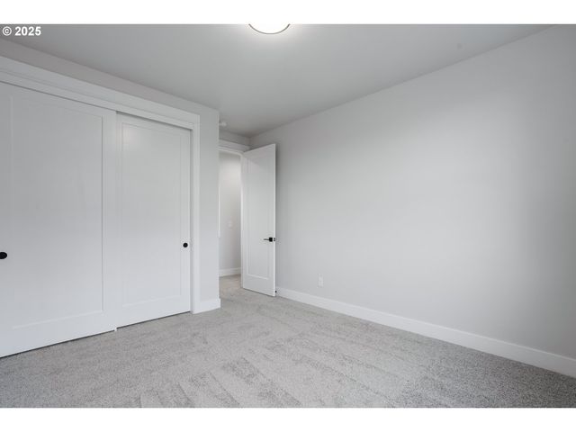 6024 Sw 18TH Dr, Portland, OR 97239