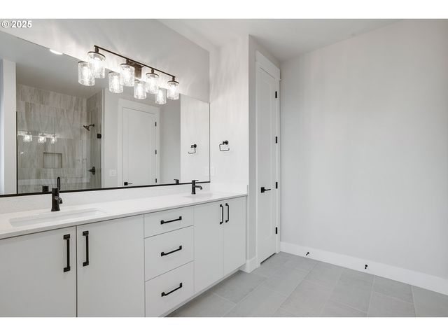 6024 Sw 18TH Dr, Portland, OR 97239