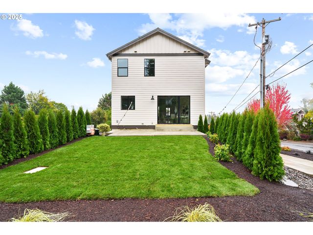 6024 Sw 18TH Dr, Portland, OR 97239