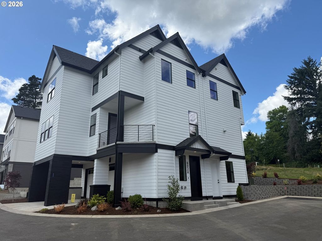 6024 Sw 18TH Dr, Portland, OR 97239