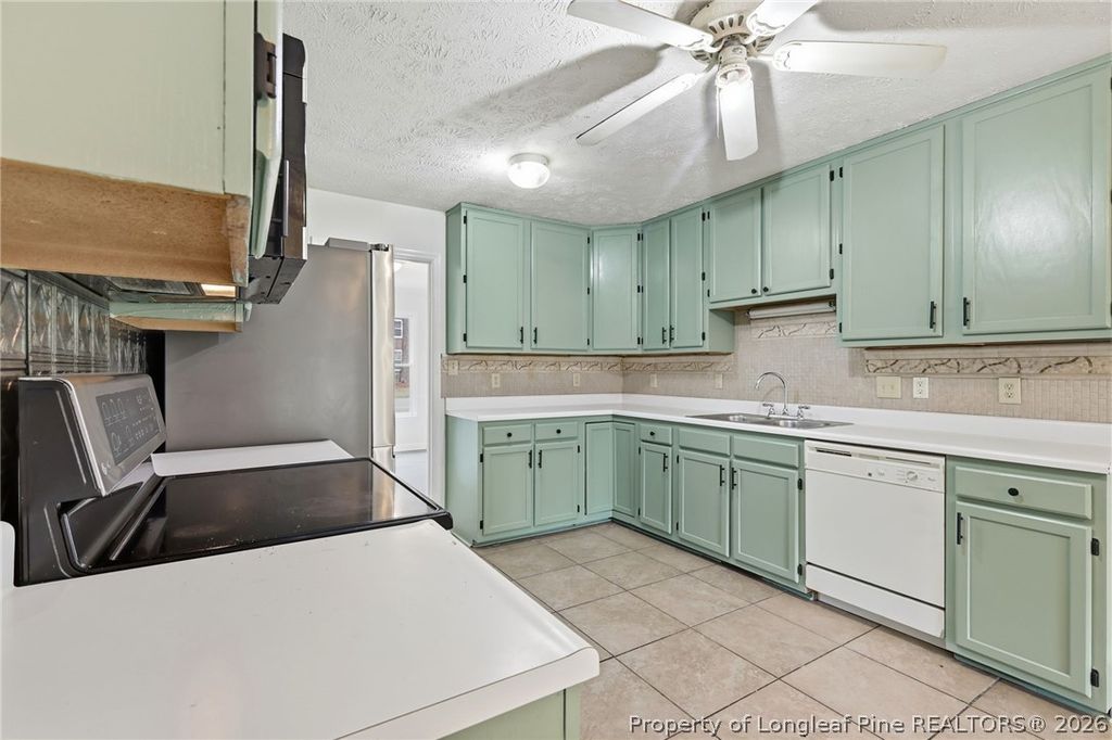 1967 Oakview Drive, Fayetteville, NC 28314 — photo 19