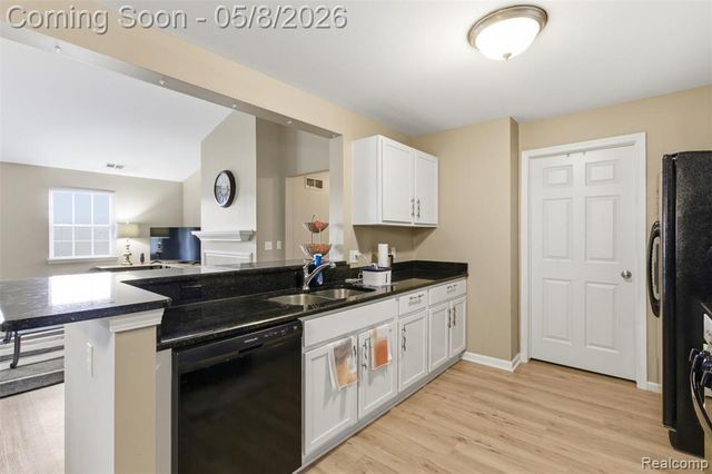 21582 Majestic Drive, Trenton, MI 48183