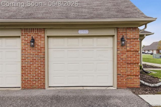 21582 Majestic Drive, Trenton, MI 48183