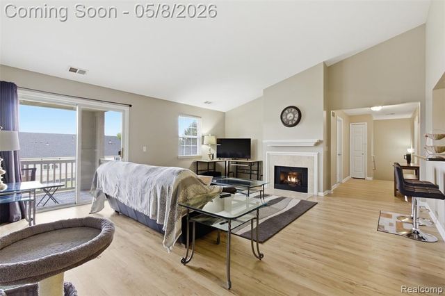 21582 Majestic Drive, Trenton, MI 48183