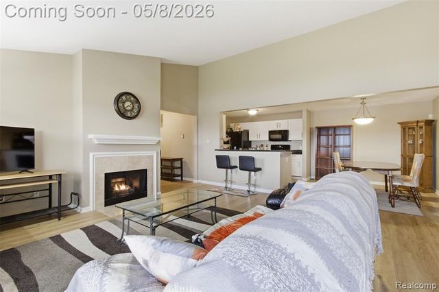 21582 Majestic Drive, Trenton, MI 48183