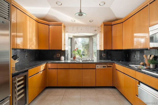 15943 Ranch Hollow Rd, Poway, CA 92064