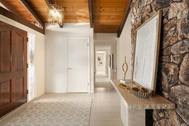 15943 Ranch Hollow Rd, Poway, CA 92064