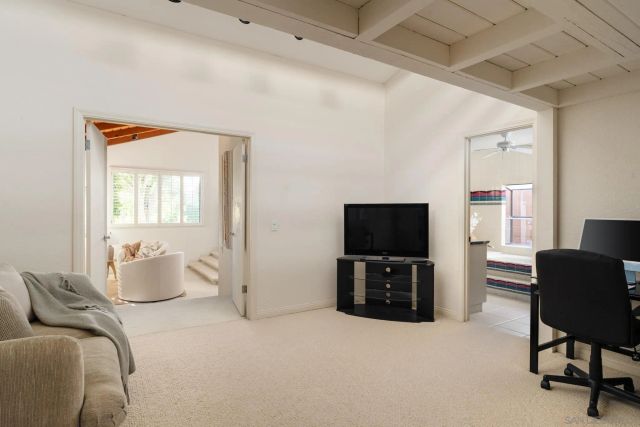 15943 Ranch Hollow Rd, Poway, CA 92064