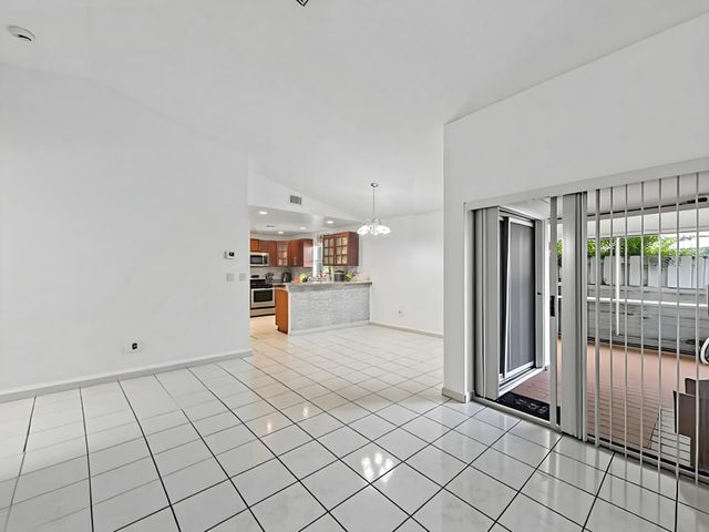 10151 NW 3rd Street, Pembroke Pines, FL 33026