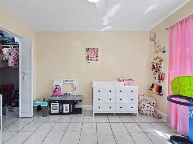 10151 NW 3rd Street, Pembroke Pines, FL 33026