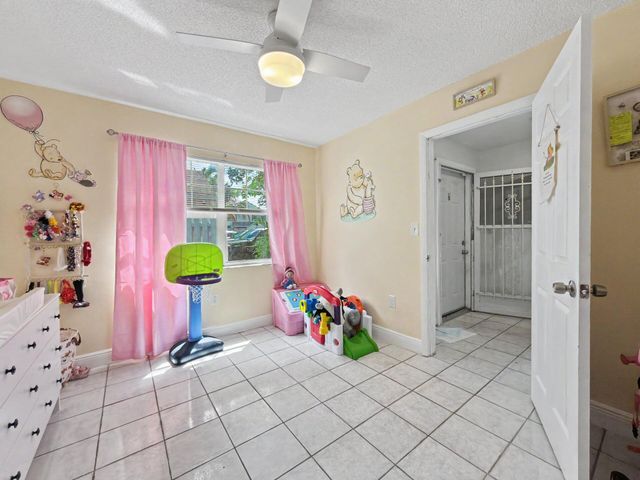10151 NW 3rd Street, Pembroke Pines, FL 33026