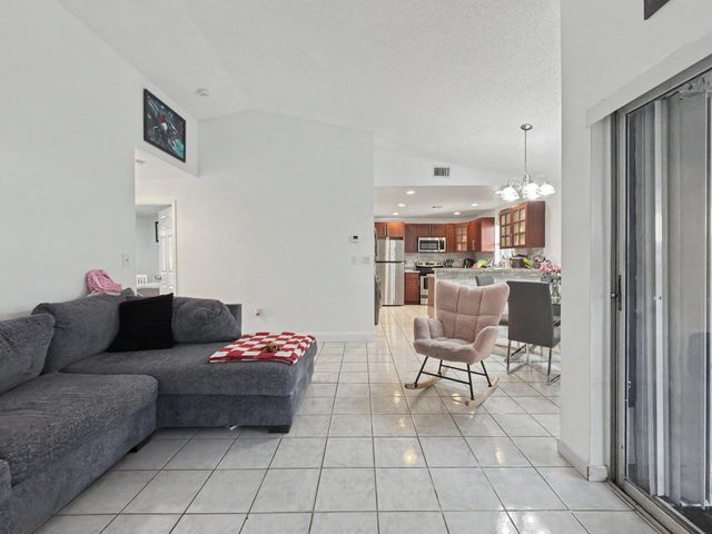 10151 NW 3rd Street, Pembroke Pines, FL 33026