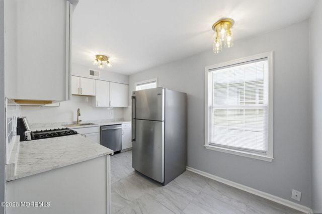 2373 Mount Hood Lane, Toms River, NJ 08753