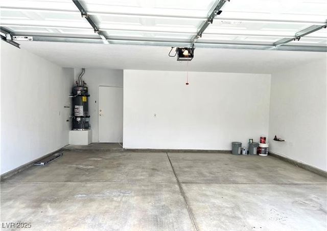 8798 Beacon Harbor Avenue, Las Vegas, NV 89147