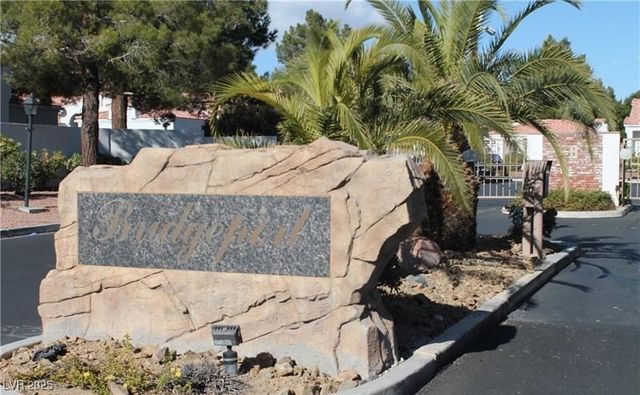 8798 Beacon Harbor Avenue, Las Vegas, NV 89147