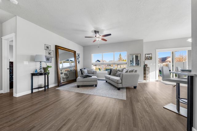 10316 N Lindeke Ct, Spokane, WA 99208