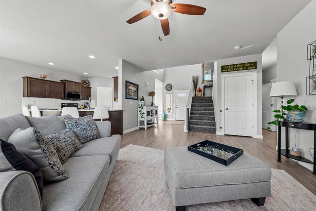 10316 N Lindeke Ct, Spokane, WA 99208