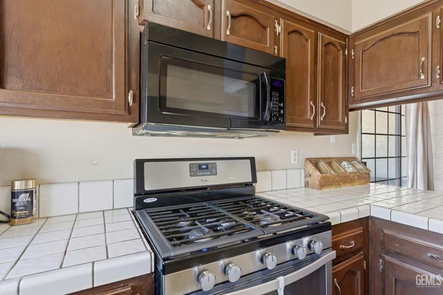 605 Jerlee Street, Bakersfield, CA 93314