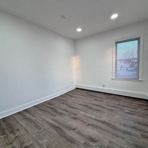 12 Pine St 2, Attleboro, MA 02703