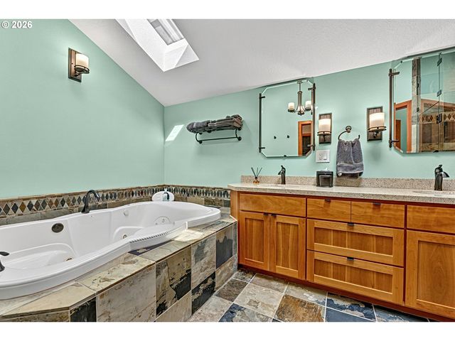2294 MCLEAN Blvd, Eugene, OR 97405