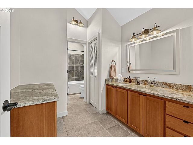 2294 MCLEAN Blvd, Eugene, OR 97405