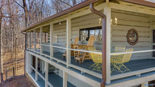 1076 County Road 81, Fort Payne, AL 35967