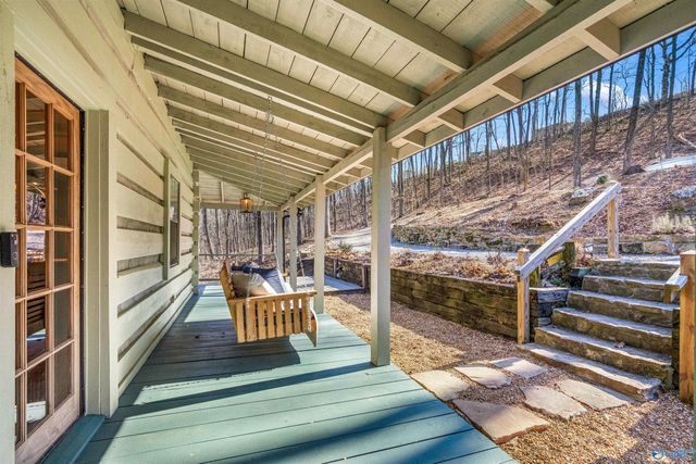 1076 County Road 81, Fort Payne, AL 35967