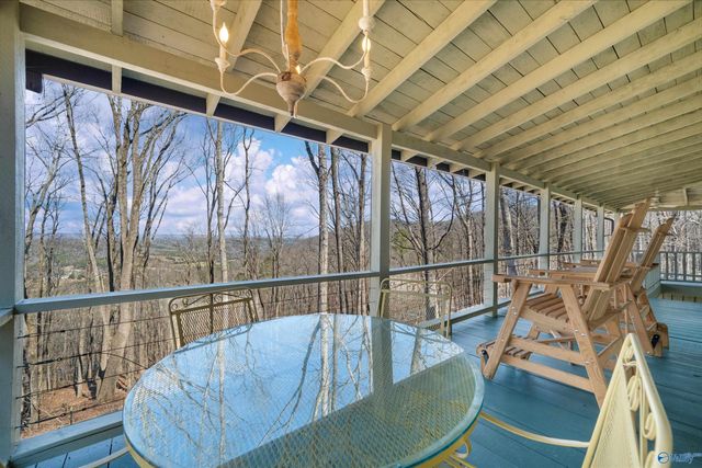 1076 County Road 81, Fort Payne, AL 35967