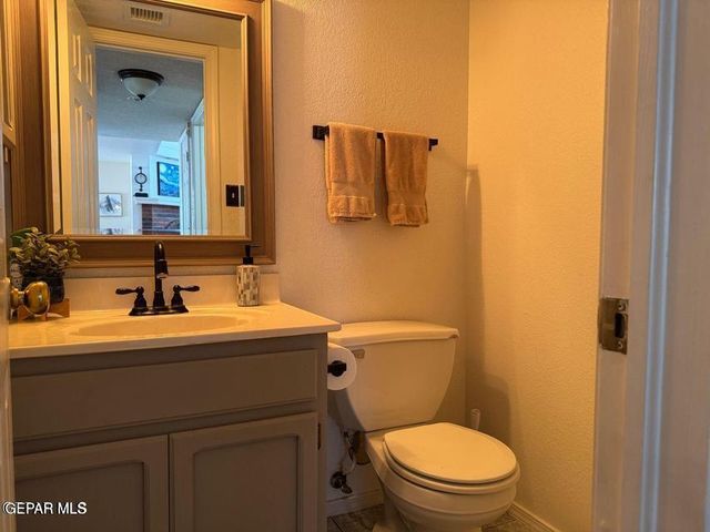 1485 Desierto Rico Avenue, El Paso, TX 79912