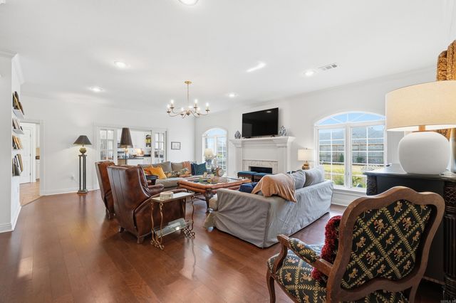 1945 COLUMBIA Drive, Conway, AR 72034