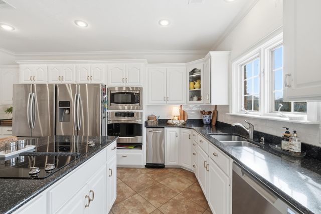 1945 COLUMBIA Drive, Conway, AR 72034