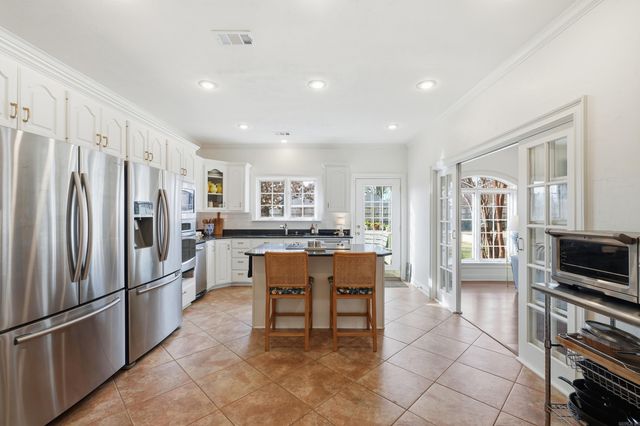 1945 COLUMBIA Drive, Conway, AR 72034