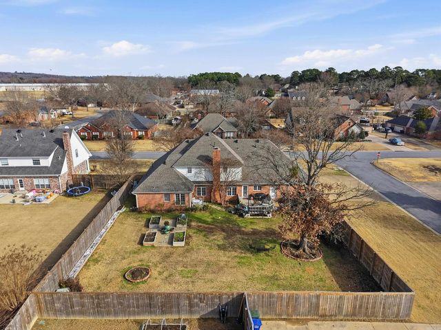 1945 COLUMBIA Drive, Conway, AR 72034