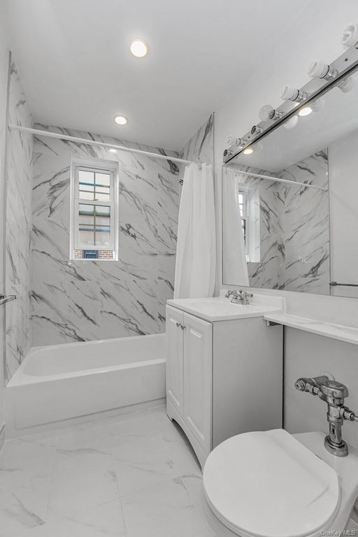 140-35 Burden Crescent 608, Briarwood, NY 11435 — exterior