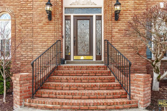 111 Governors Point Blvd, Hendersonville, TN 37075