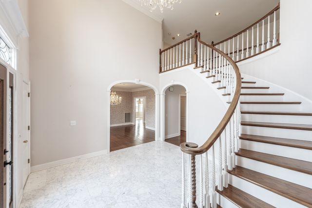 111 Governors Point Blvd, Hendersonville, TN 37075