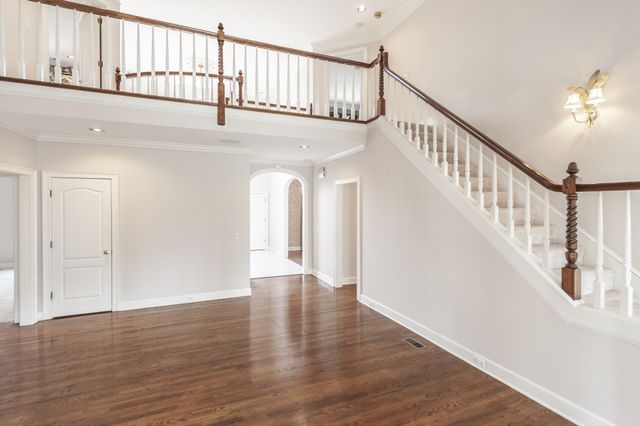 111 Governors Point Blvd, Hendersonville, TN 37075