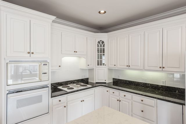 111 Governors Point Blvd, Hendersonville, TN 37075