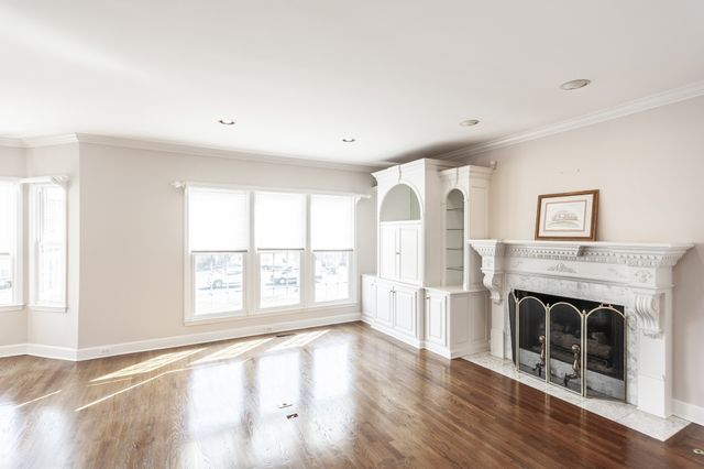 111 Governors Point Blvd, Hendersonville, TN 37075