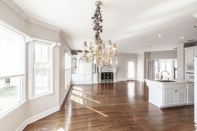 111 Governors Point Blvd, Hendersonville, TN 37075